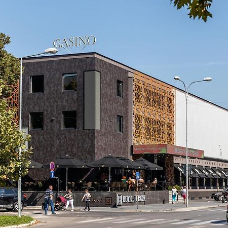Apartman Zara Komárno Exteriör bild