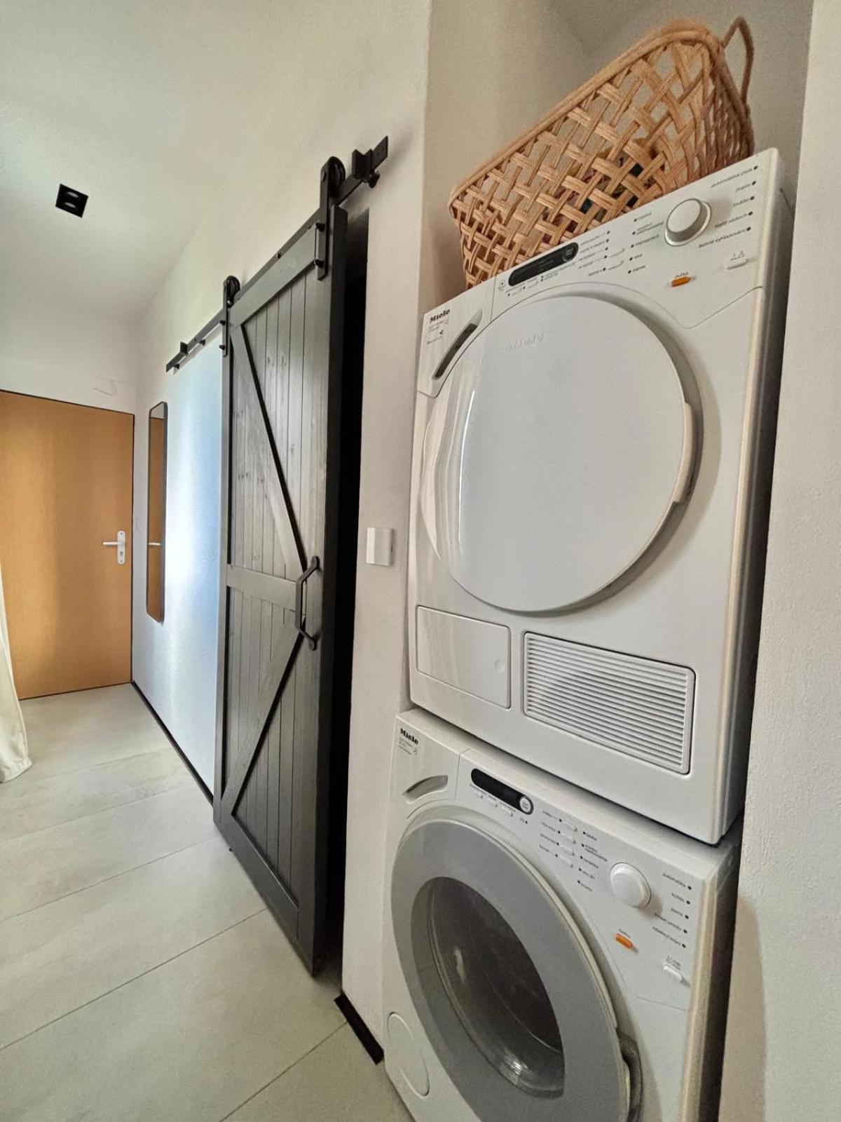 Apartman Zara Komárno Exteriör bild